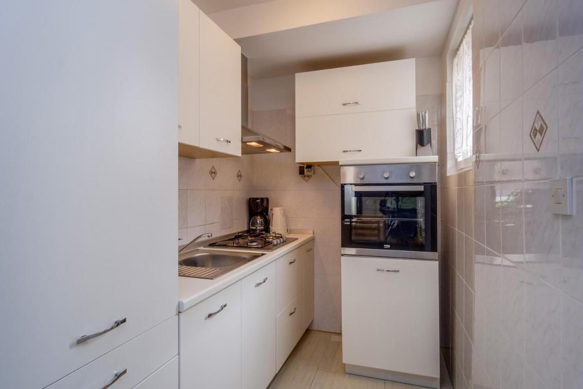Apartmani Nadalina Veli Lošinj Exterior foto