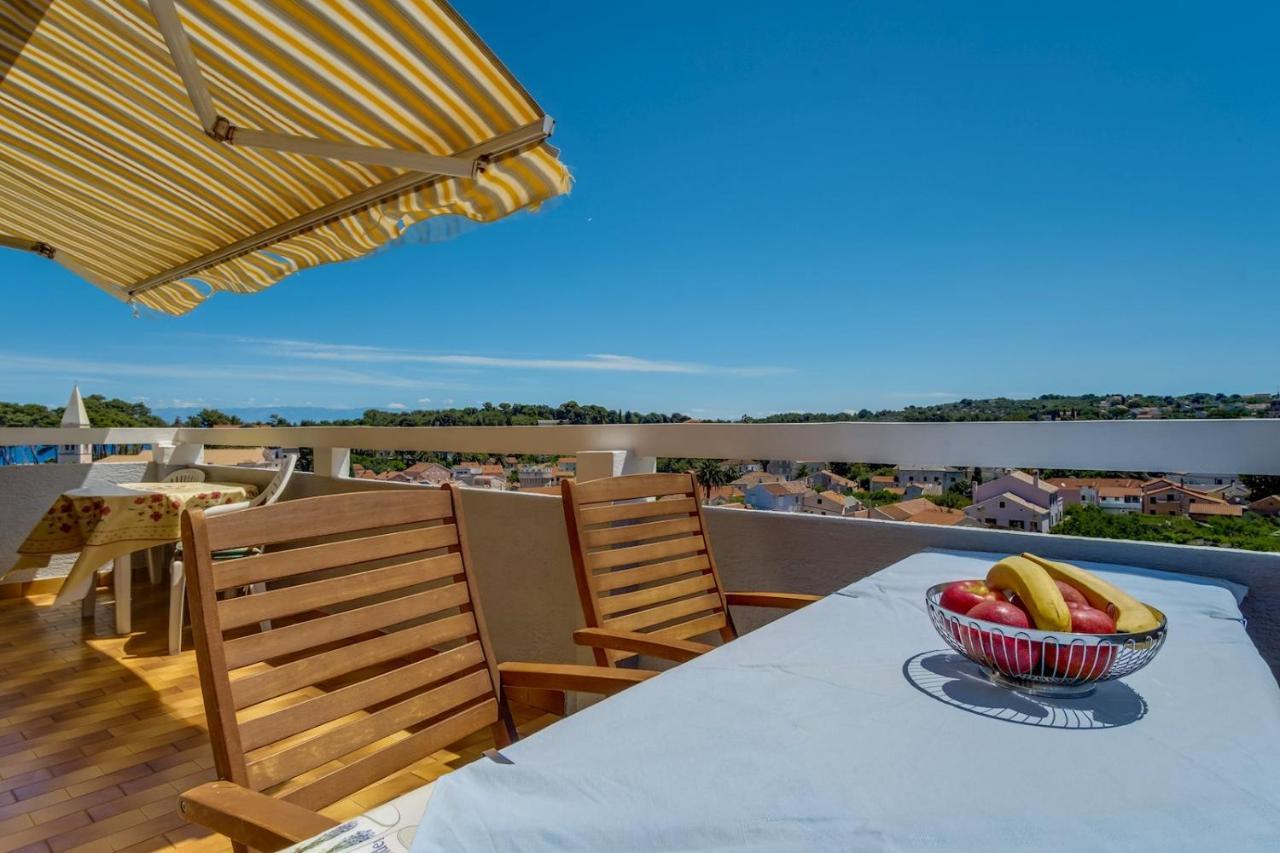 Apartmani Nadalina Veli Lošinj Exterior foto